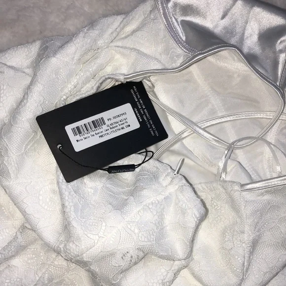 Pretty Little Thing PLT white satin lace body in dress - Picture 7 of 11